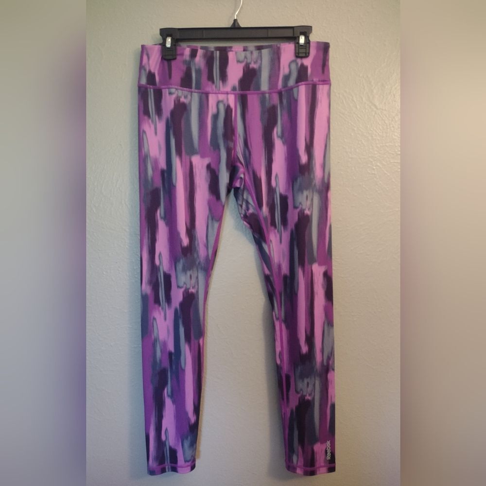 Reebok Pink Purple Gray Black Abstract Athletic Leggings Size Large NWOT